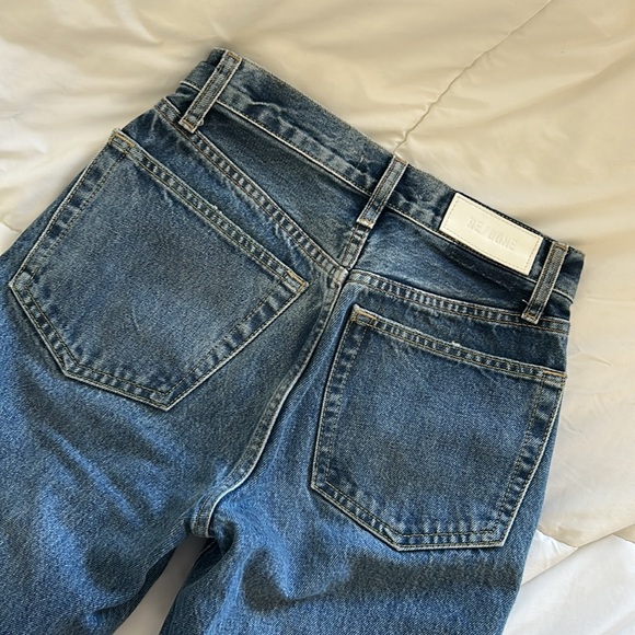 Redone 90s High Rise Loose Distressed Jeans - Picture 4 of 5